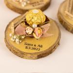 توزيعات خشب طبيعي