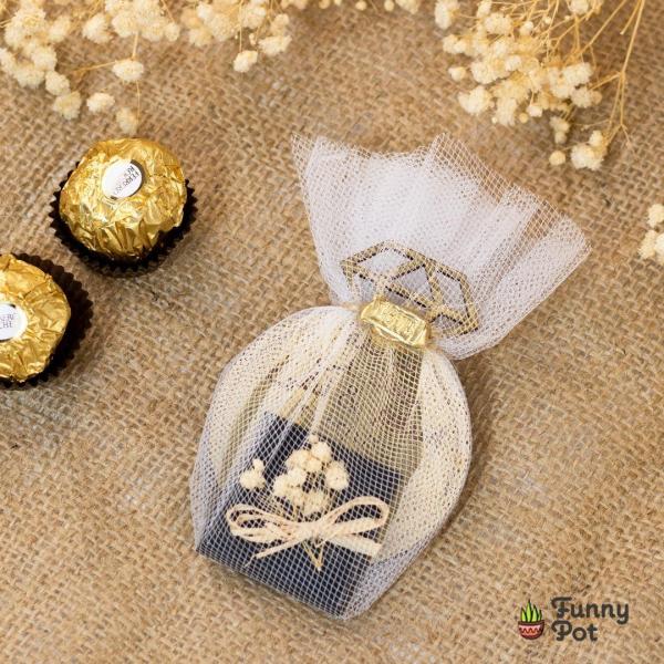 توزيعات خشب