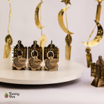 فوانيس خشب ذهبى