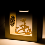 استاند مضىء (بالاسم)